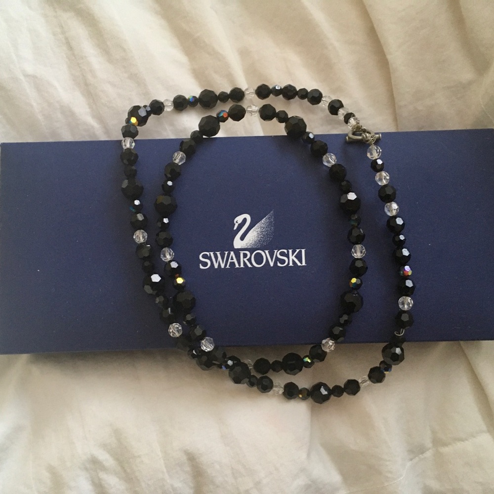 Swarovski 32” necklace, stunning & versatile, 5 different beads